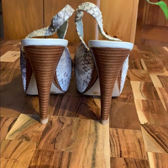 Jessica Simpson pumps - Picture 3 of 4